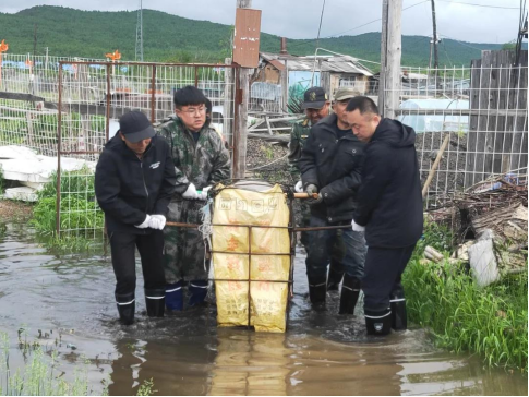 20210624大兴安岭地区各级纪检监察干部闻“汛”而动战斗在一线801.png